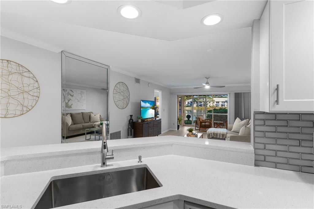 816 Gulf Pavilion Dr, Unit 102, Naples, FL 34108 Photo
