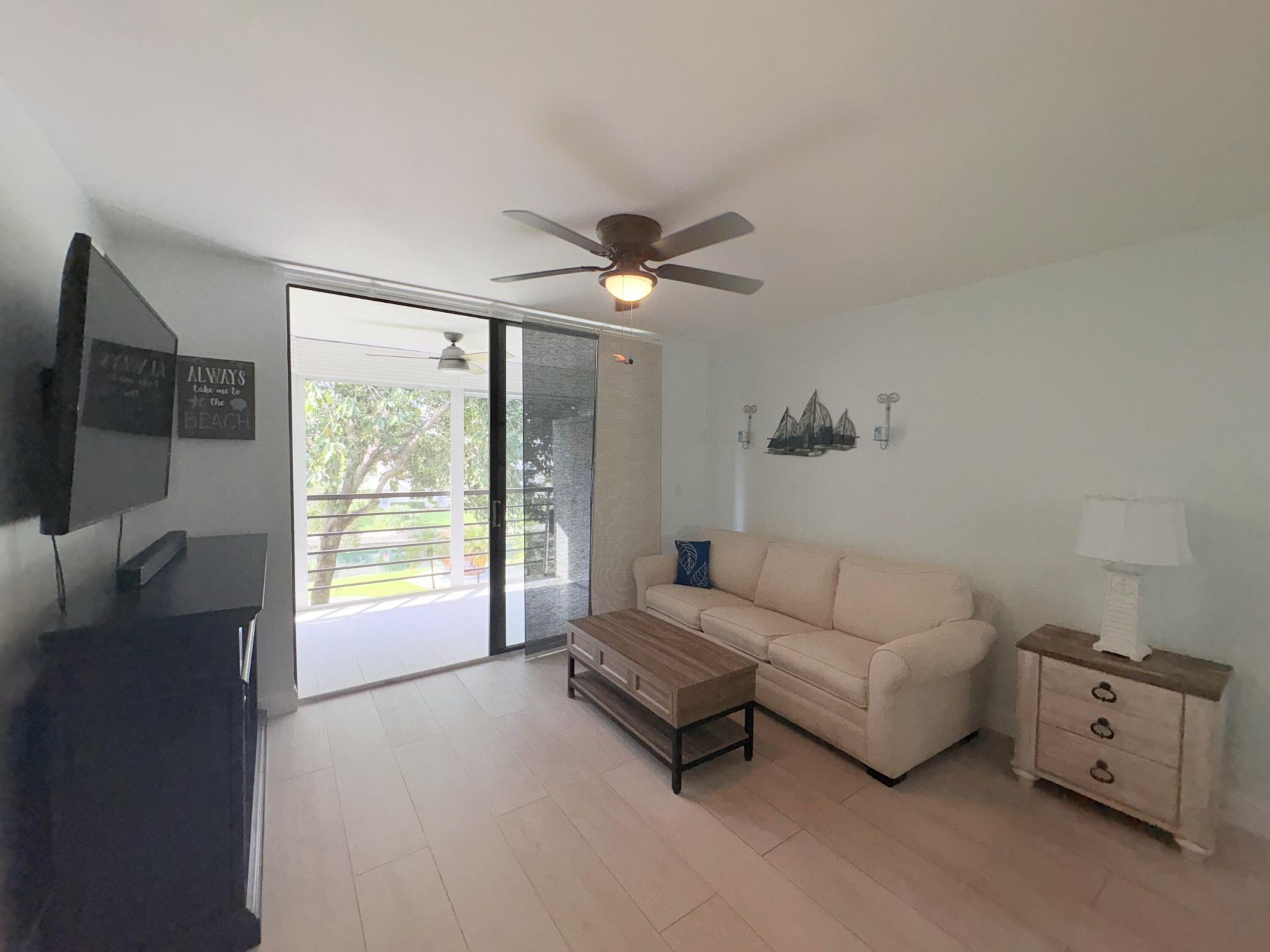 3138 Via Poinciana, Unit 306, Lake Worth, FL 33467 Photo