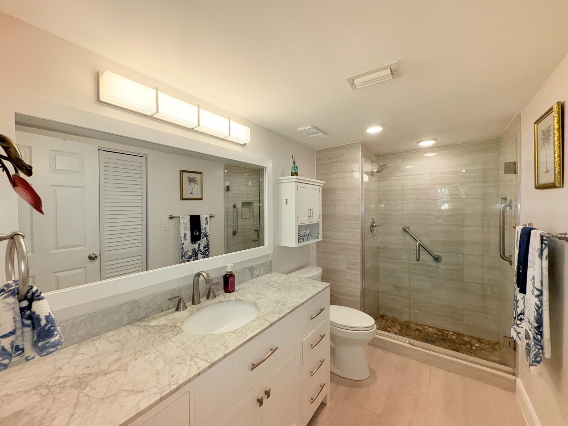 3138 Via Poinciana, Unit 306, Lake Worth, FL 33467 Photo