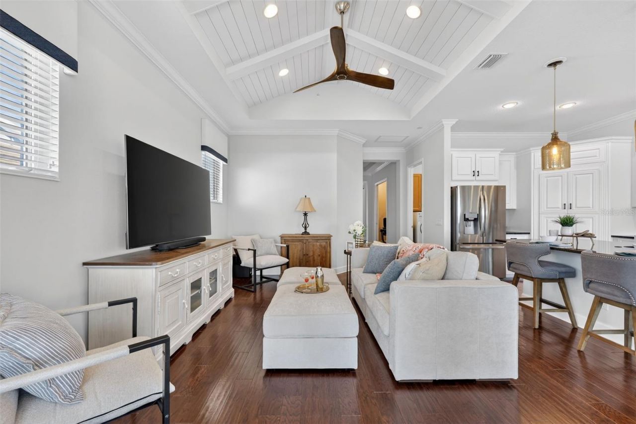 230 Sapphire Lake Drive, Unit 201, Bradenton, FL 34209 Photo