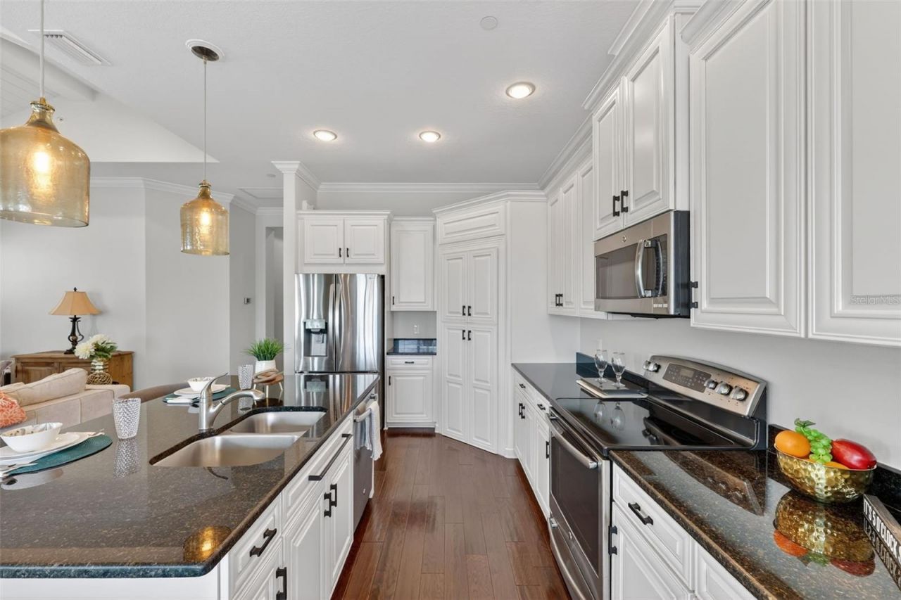 230 Sapphire Lake Drive, Unit 201, Bradenton, FL 34209 Photo