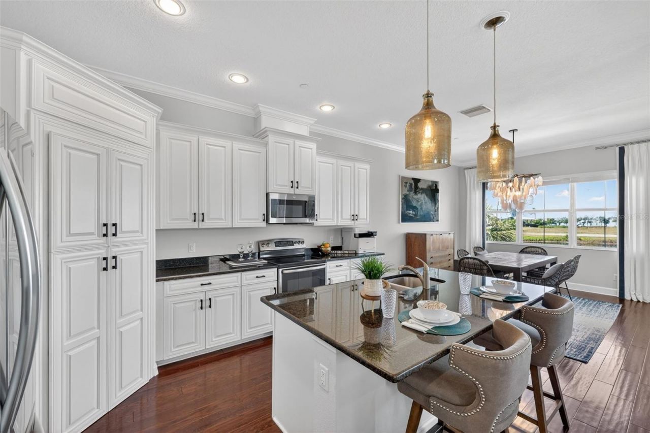 230 Sapphire Lake Drive, Unit 201, Bradenton, FL 34209 Photo