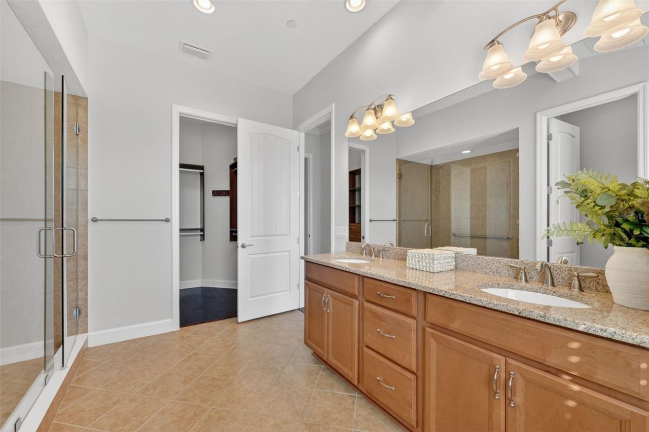 230 Sapphire Lake Drive, Unit 201, Bradenton, FL 34209 Photo