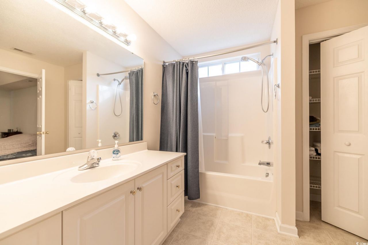 5077 Capulet Circle Photo 18