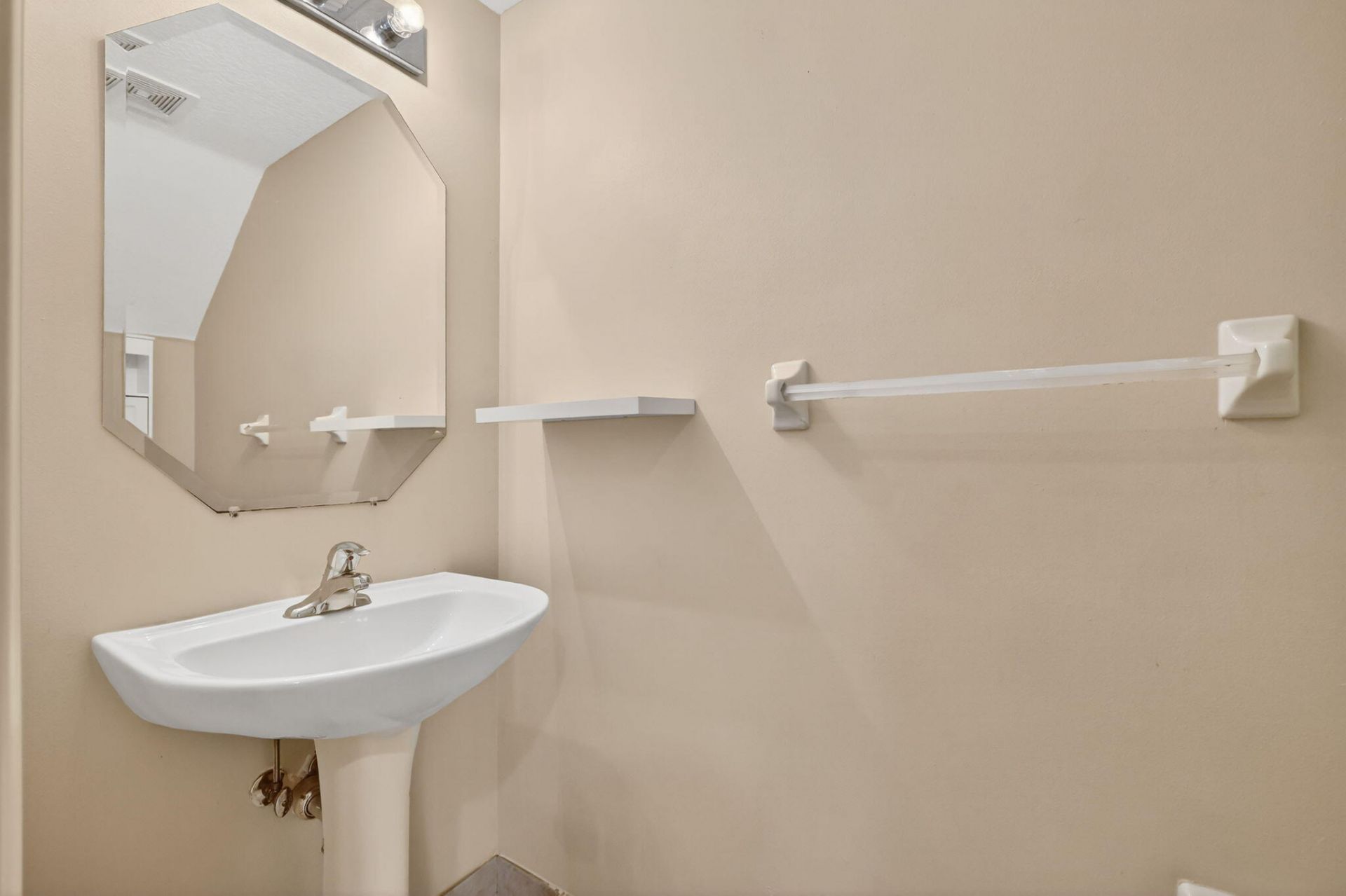 2245 SW Portsmouth Lane, Port Saint Lucie, FL 34953 Photo