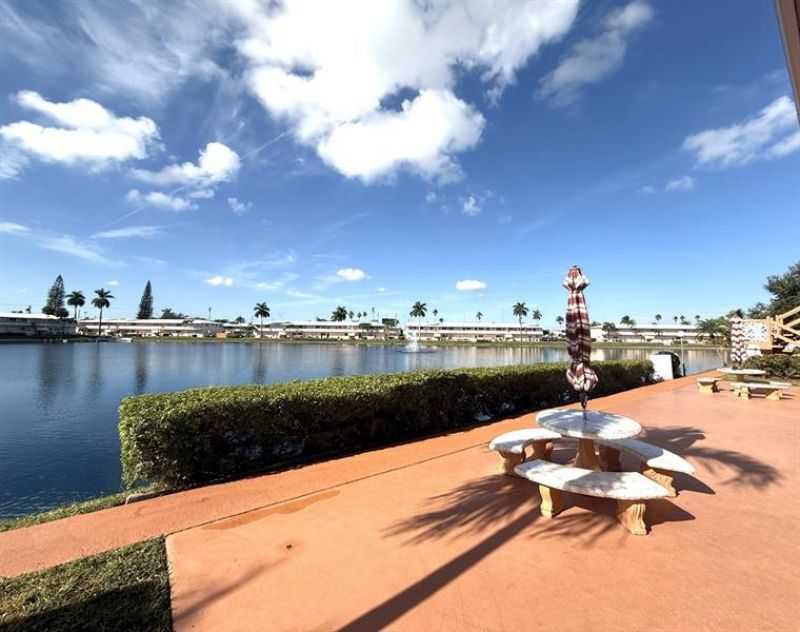 900 SW 10th Terrace, Unit 21S, Hallandale Beach, FL 33009 Photo