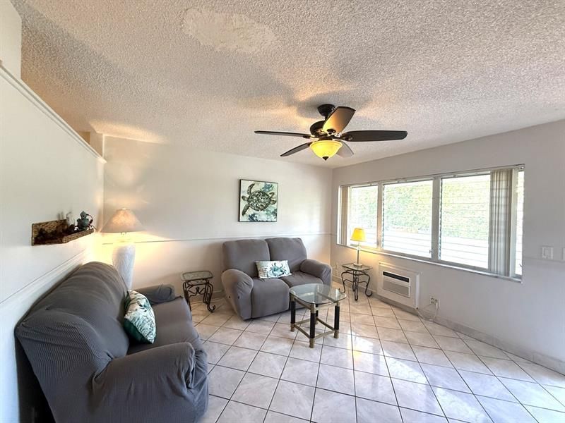 900 SW 10th Terrace, Unit 21S, Hallandale Beach, FL 33009 Photo