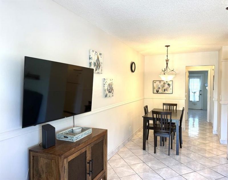 900 SW 10th Terrace, Unit 21S, Hallandale Beach, FL 33009 Photo