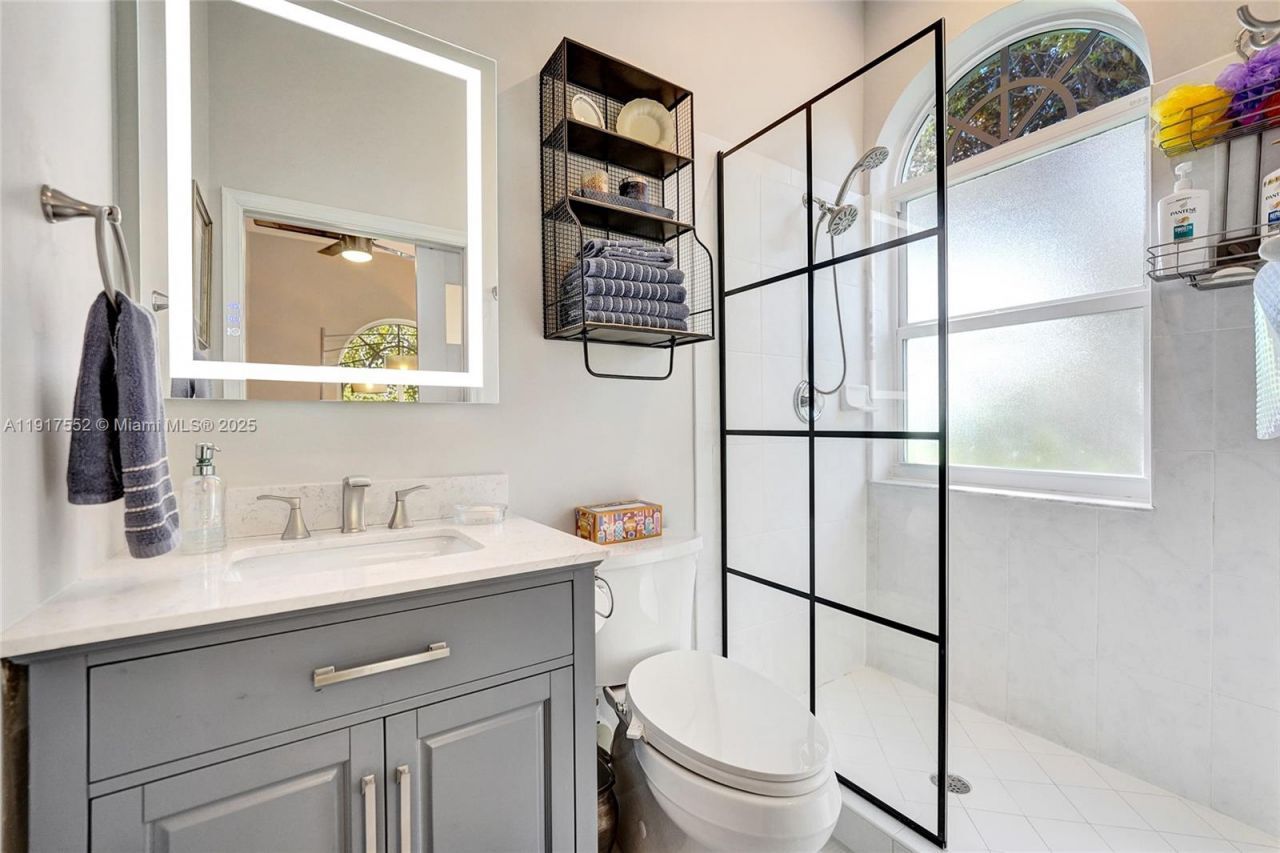 648 W Palm Aire Dr, Pompano Beach, FL 33069 Photo