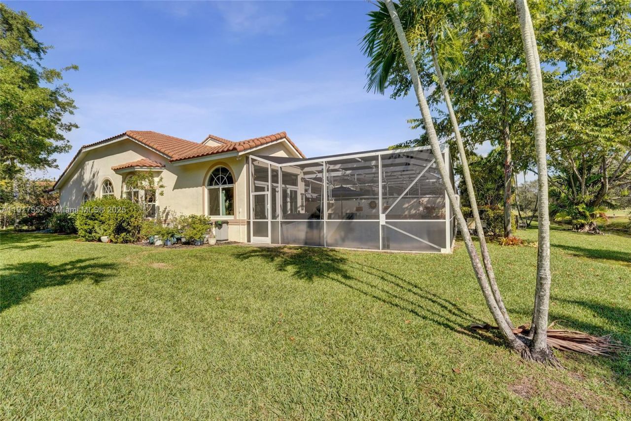 648 W Palm Aire Dr, Pompano Beach, FL 33069 Photo