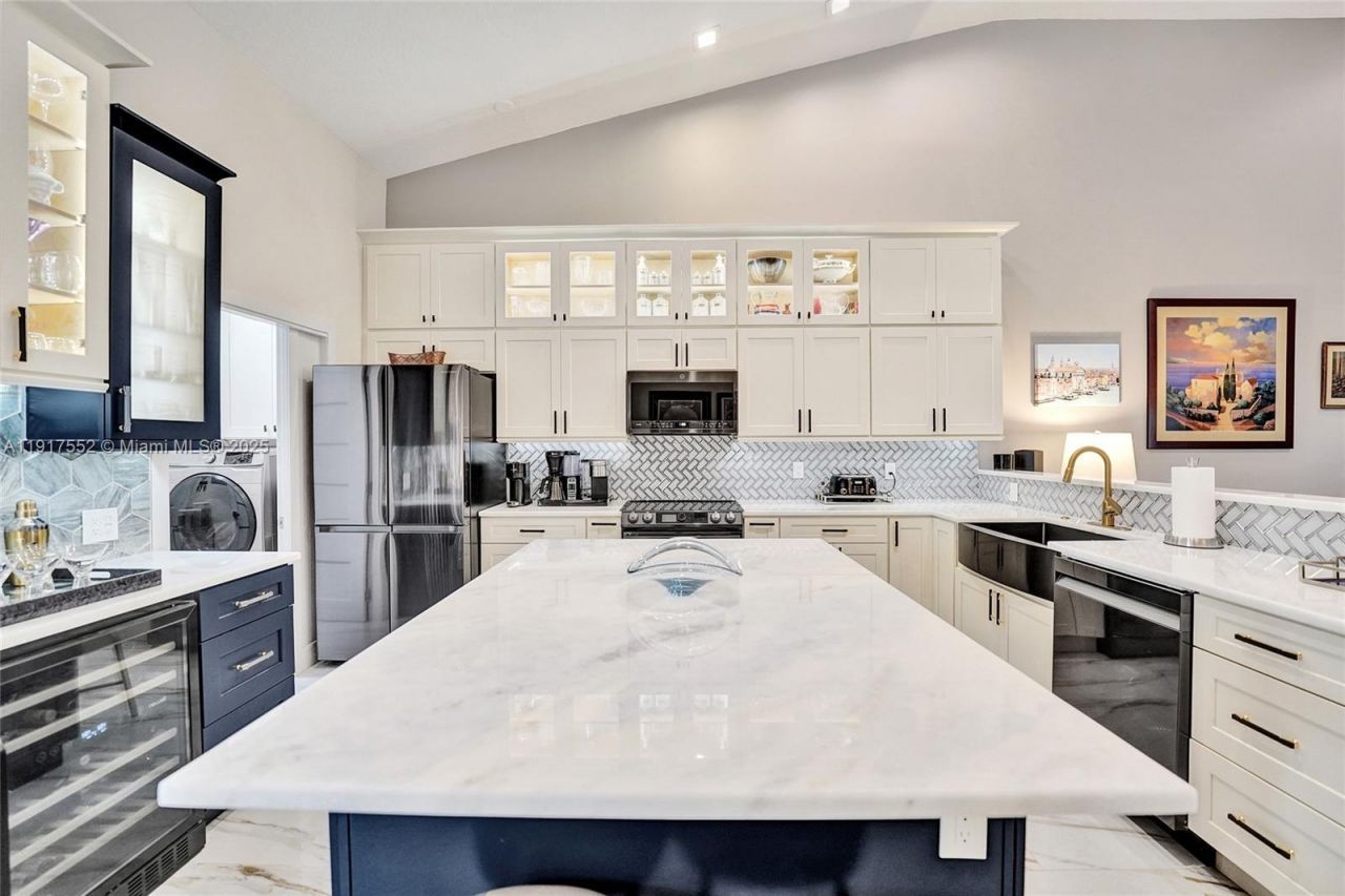 648 W Palm Aire Dr, Pompano Beach, FL 33069 Photo