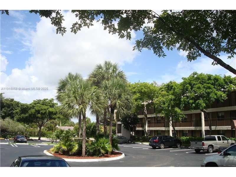 8715 Shadow Wood Blvd, Unit 211, Coral Springs, FL 33071 Photo