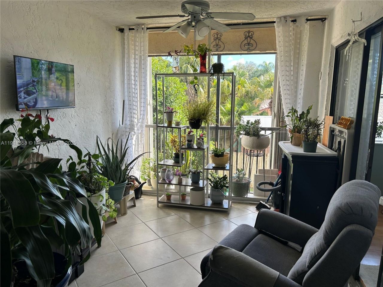 8715 Shadow Wood Blvd, Unit 211, Coral Springs, FL 33071 Photo