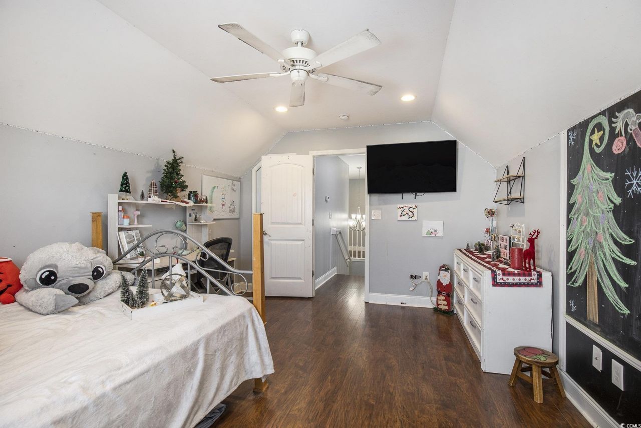 617 Forbes Dr. Photo 23