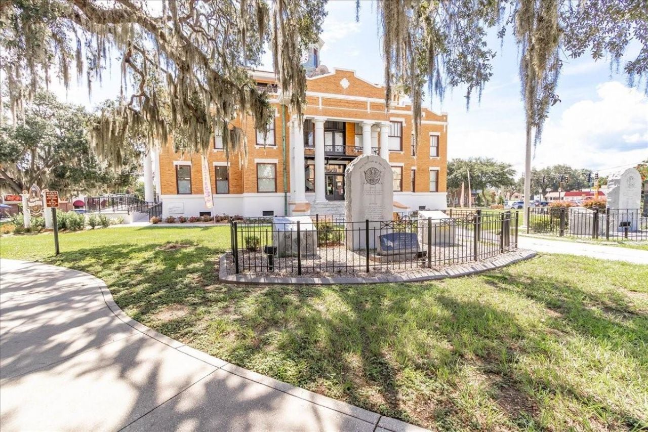 223 S Nesbitt Terrace, Inverness, FL 34450 Photo