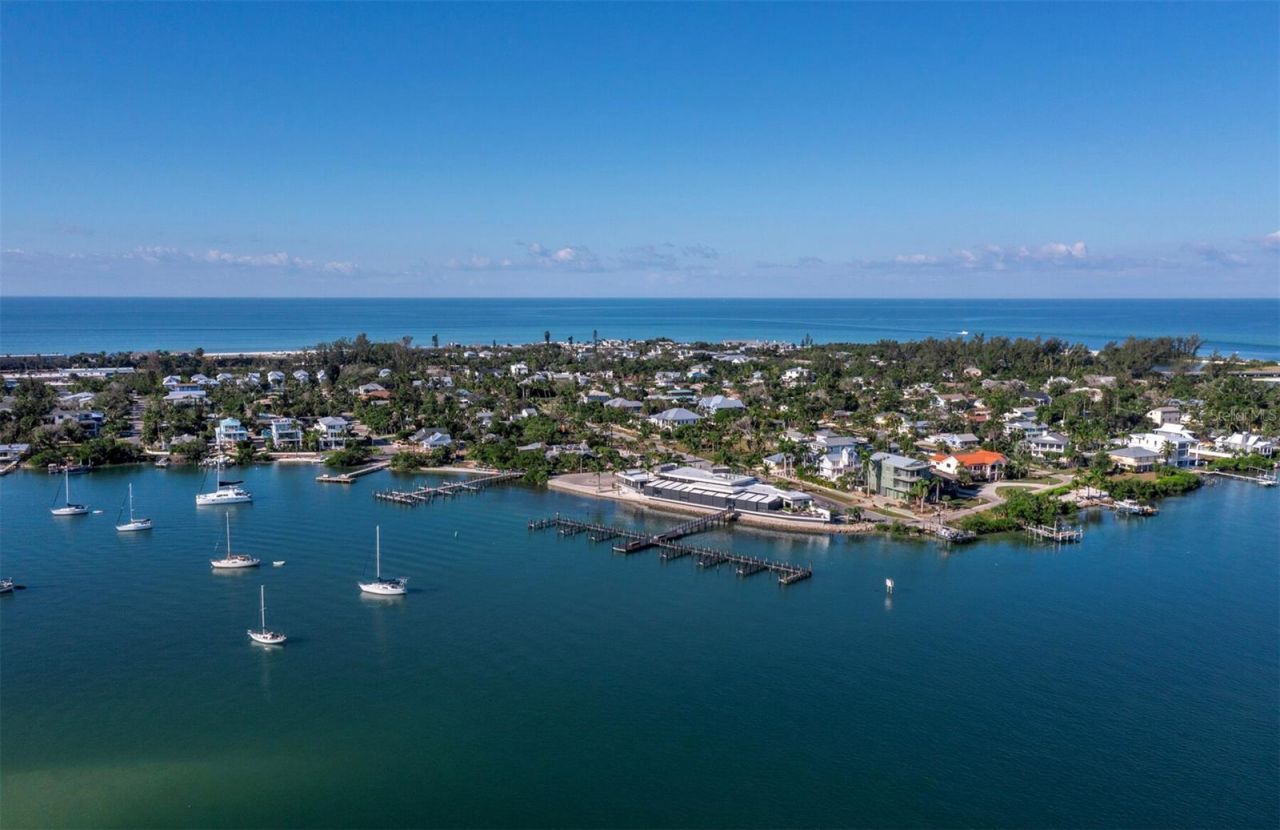 641 Broadway Street, Longboat Key, FL 34228 Photo