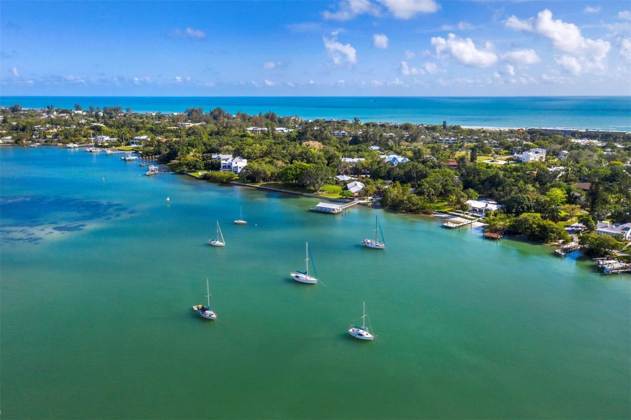 641 Broadway Street, Longboat Key, FL 34228 Photo