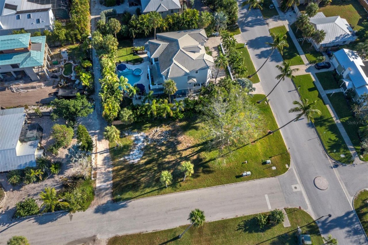 641 Broadway Street, Longboat Key, FL 34228 Photo