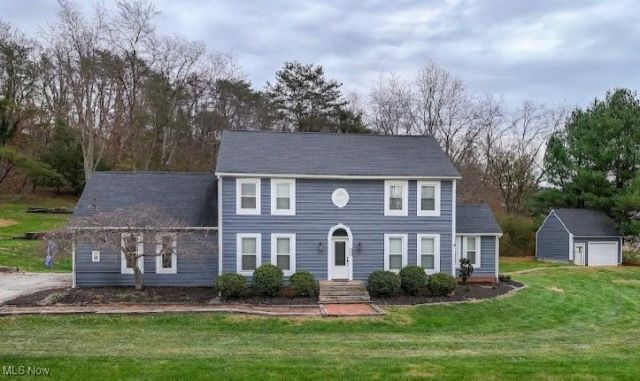 1310 Oxbow Road, Belpre, OH 45714 Main Photo