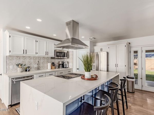 8602 E CAMBRIDGE Avenue, Scottsdale, AZ 85257