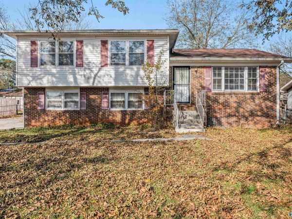 3020 Teton Circle NW, Huntsville, AL 35810