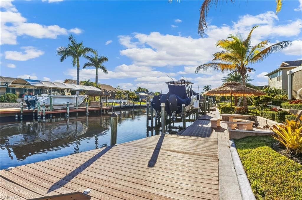 2318 SE 27th St, Cape Coral, FL 33904 Photo