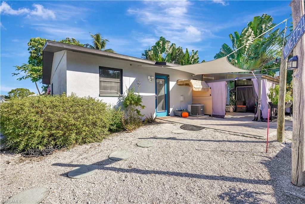 5887 Kingfish Rd, Bokeelia, FL 33922 Photo