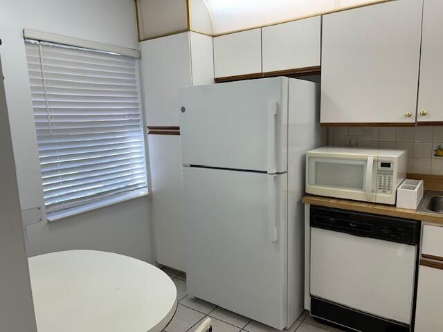 109 Lake Susan Drive, West Palm Beach, FL 33411 Photo