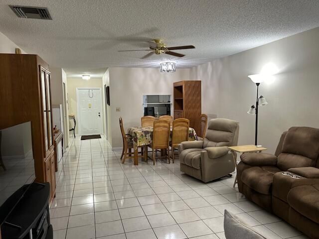 109 Lake Susan Drive, West Palm Beach, FL 33411 Photo