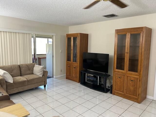 109 Lake Susan Drive, West Palm Beach, FL 33411 Photo