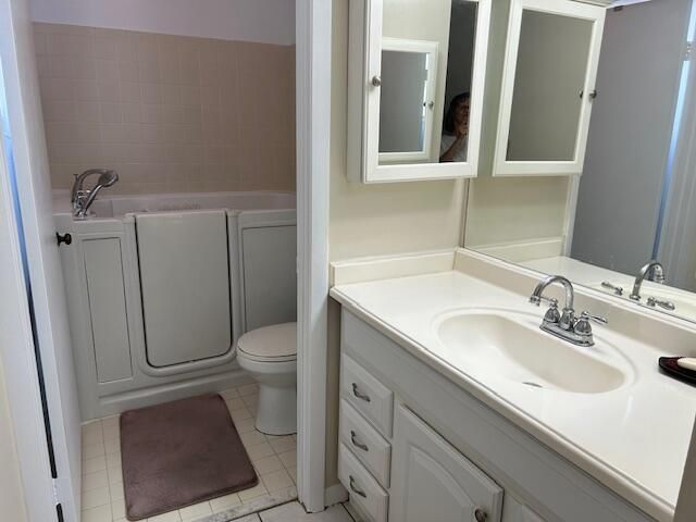 109 Lake Susan Drive, West Palm Beach, FL 33411 Photo