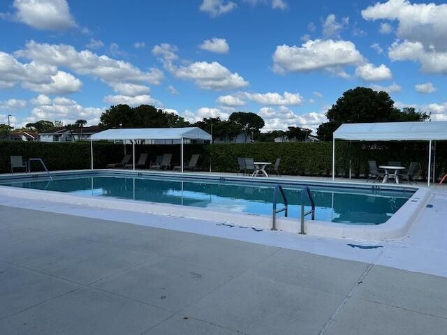 109 Lake Susan Drive, West Palm Beach, FL 33411 Photo