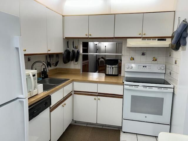 109 Lake Susan Drive, West Palm Beach, FL 33411 Photo