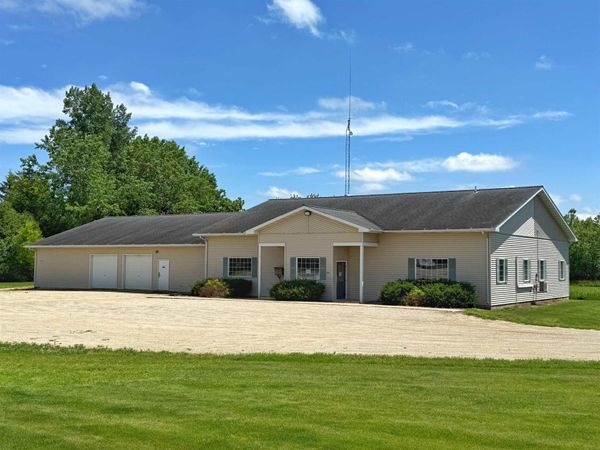 221 SE 5th Street, Cresco, IA 52136