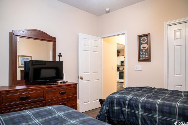 4431 Montrose Ln. Photo 14