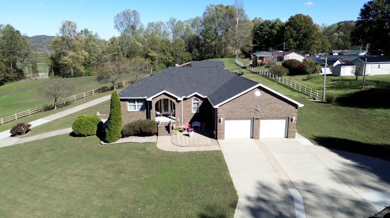 87 Meadowbrook Road, Vanceburg, KY 41179