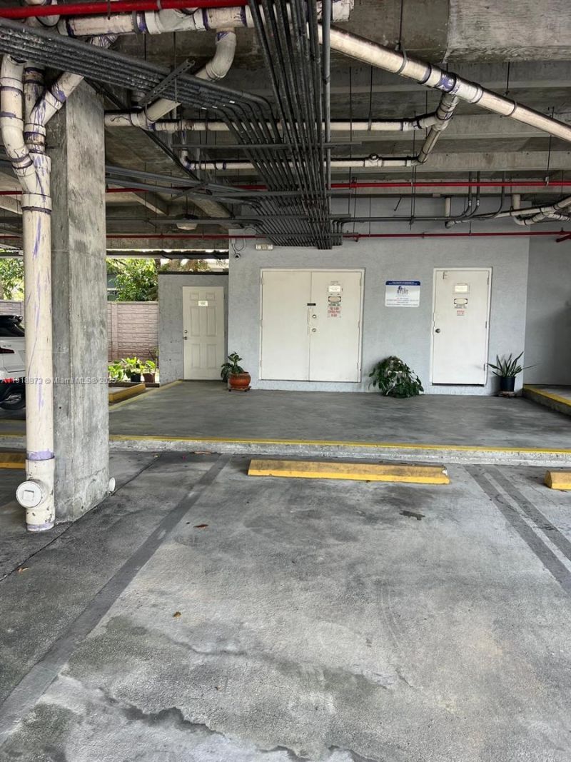 2536 NW 24th St, Unit 2B, Miami, FL 33142 Photo