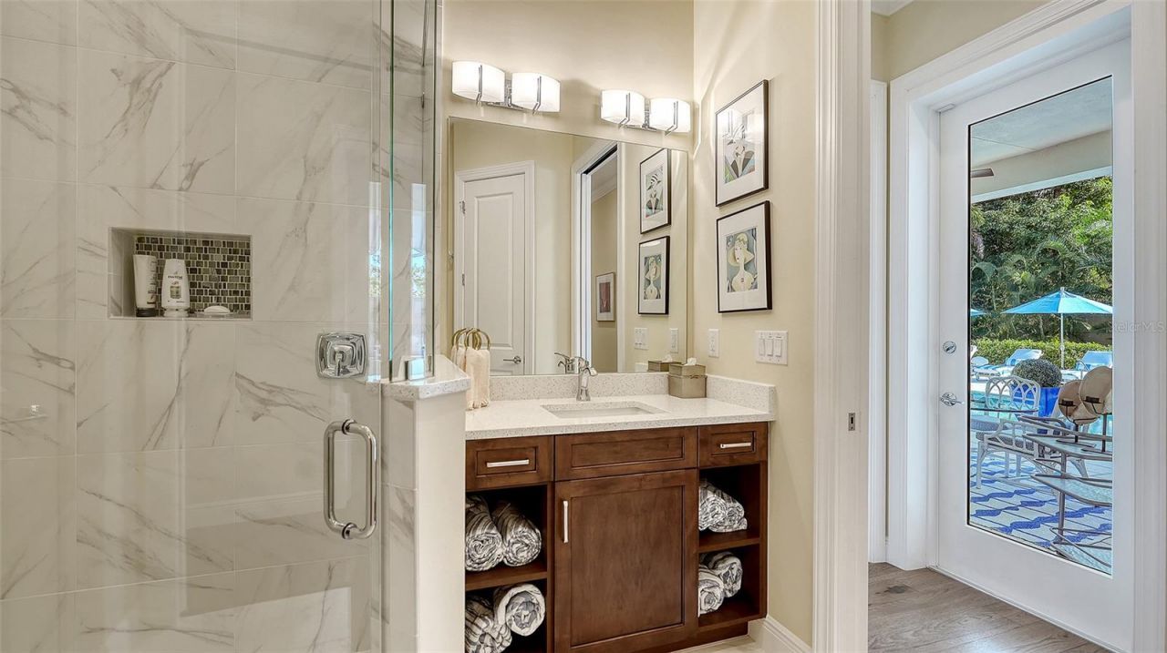 4009 Red Rock Lane, Sarasota, FL 34231 Photo