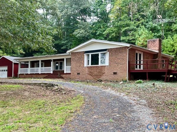 8739 River Road, Lancaster, VA 22503