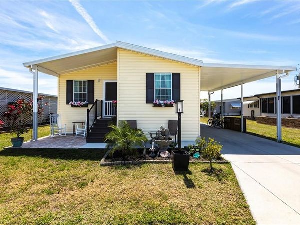 3152 Indian Village LN, NORTH FORT MYERS, FL 33917