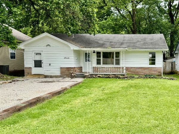 1040 E Cherokee Street, Springfield, MO 65807