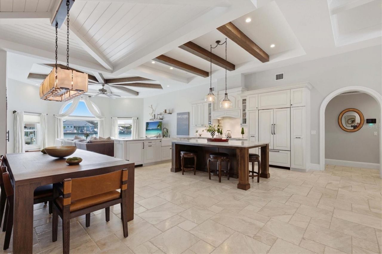 215 Driftwood Lane, Largo, FL 33770 Photo