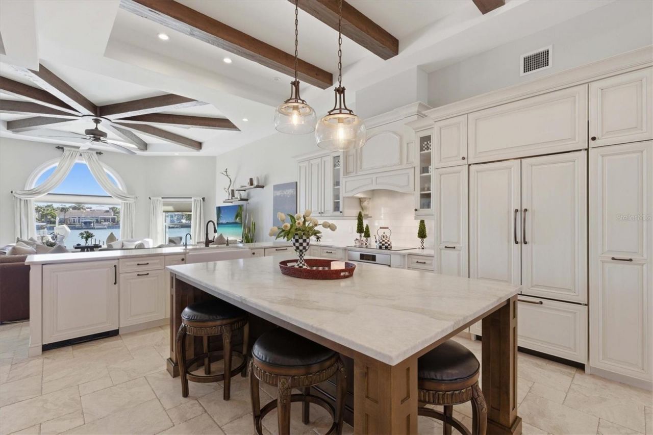 215 Driftwood Lane, Largo, FL 33770 Photo