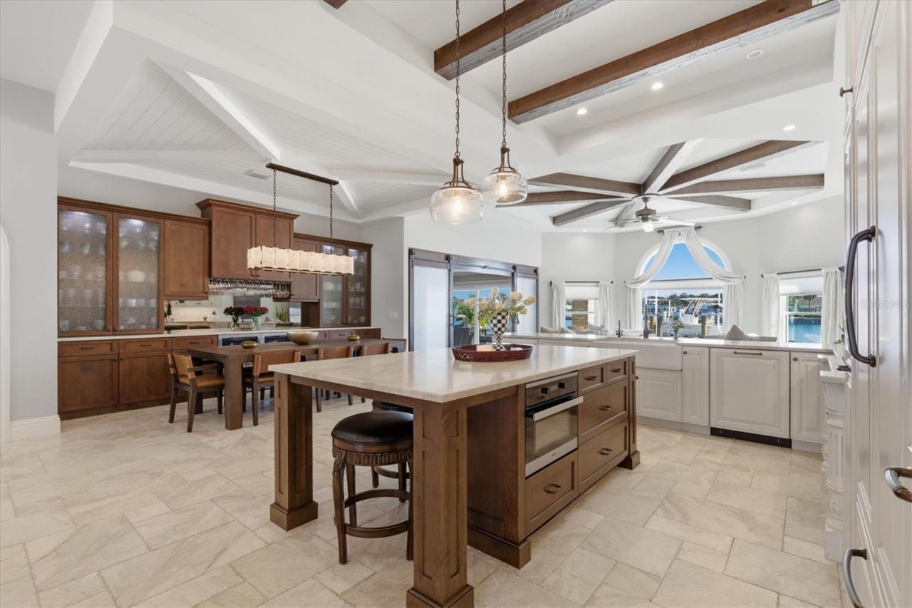 215 Driftwood Lane, Largo, FL 33770 Photo