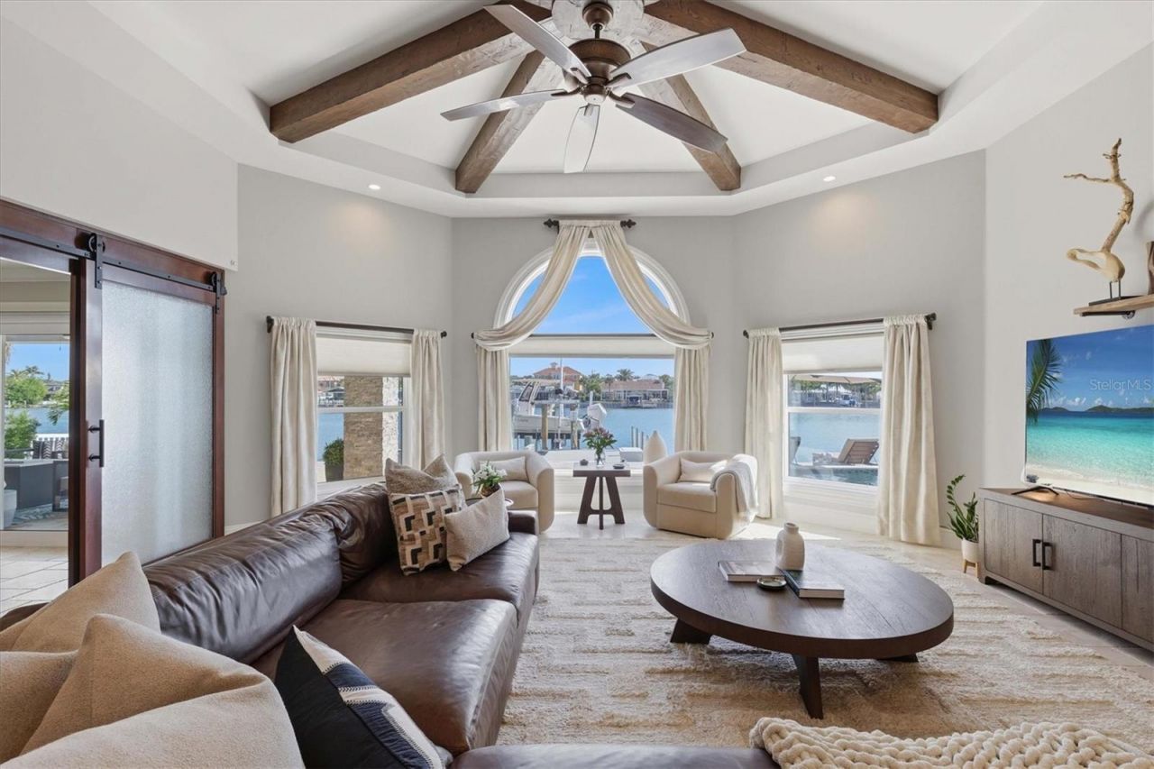 215 Driftwood Lane, Largo, FL 33770 Photo