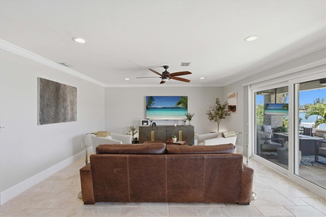 215 Driftwood Lane, Largo, FL 33770 Photo