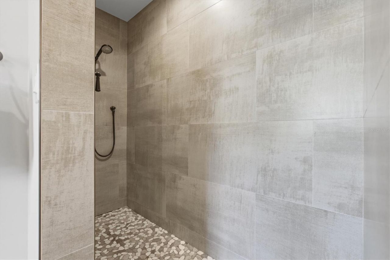 215 Driftwood Lane, Largo, FL 33770 Photo