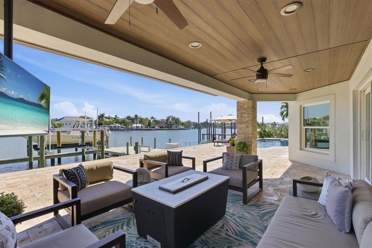 215 Driftwood Lane, Largo, FL 33770 Photo