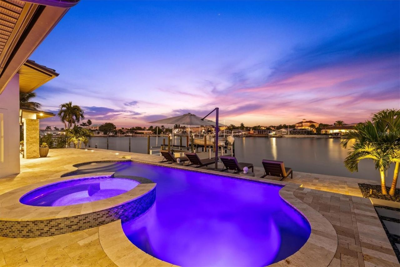 215 Driftwood Lane, Largo, FL 33770 Photo