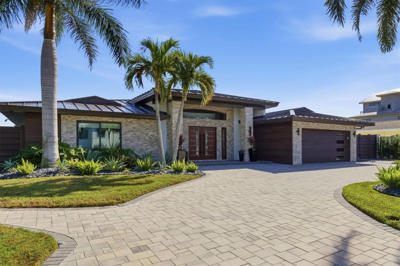 215 Driftwood Lane, Largo, FL 33770 Photo